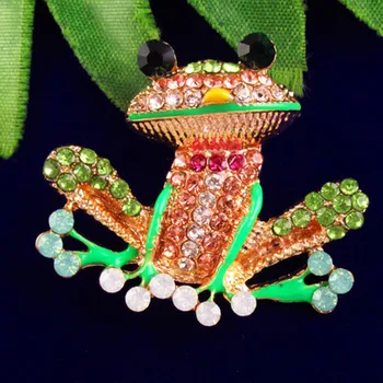 Елегантни бижута Златен цвят Скъпа брошка във формата на жаби за жени Брошка с кристали Скъпа Эмалевая жени Женски подаръци Сватба ZY148