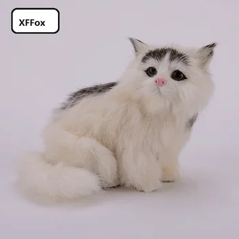 прекрасен модел седи котката от пластмаса и кожа в реалния живот, имитирующая котка естествен цвят, подарък за котки с размери около 15x9x13 см xf1292